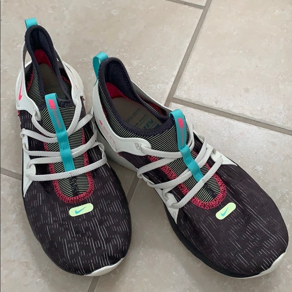 natural motion offset nike